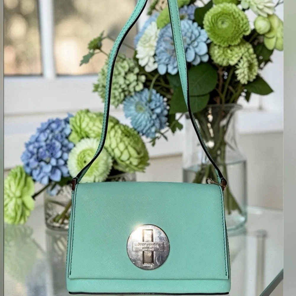 Kate Spade New York Sally Turn-Lock Shoulder Bag – Mint Green (EUC)